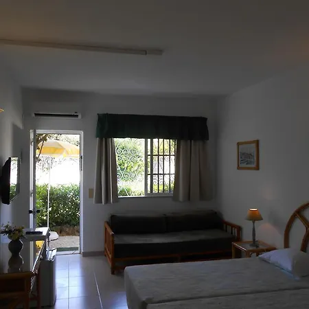 Dona Ana Garden לאגוּ‏ש