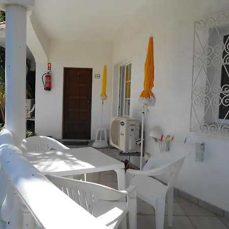 Dona Ana Garden בית הארחה