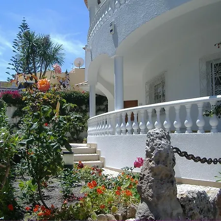 Dona Ana Garden בית הארחה לאגוּ‏ש