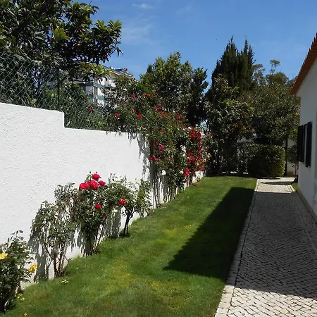 Dona Ana Garden לאגוּ‏ש