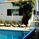 Dona Ana Garden 3* Lagos